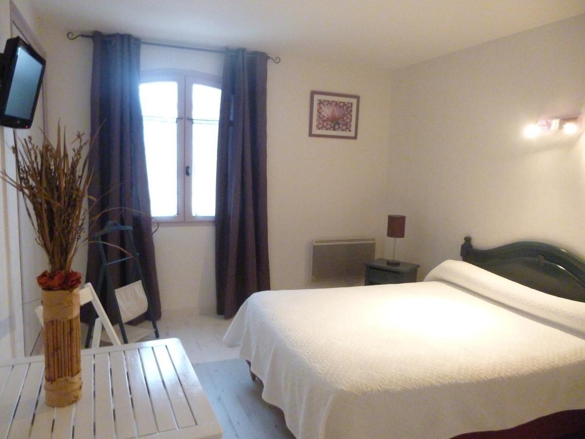 Auberge De La Table Ronde Vinon sur Verdon Bagian luar foto